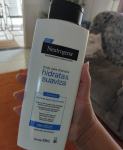 Neutrogena Hidratante Corporal Body Care Intensive Hidrata & Suaviza, 400ml na Amazon