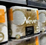 Neve Papel Higiênico Supreme Folha Tripla, 20m, Leve 16 Pague 15 Rolos na Amazon