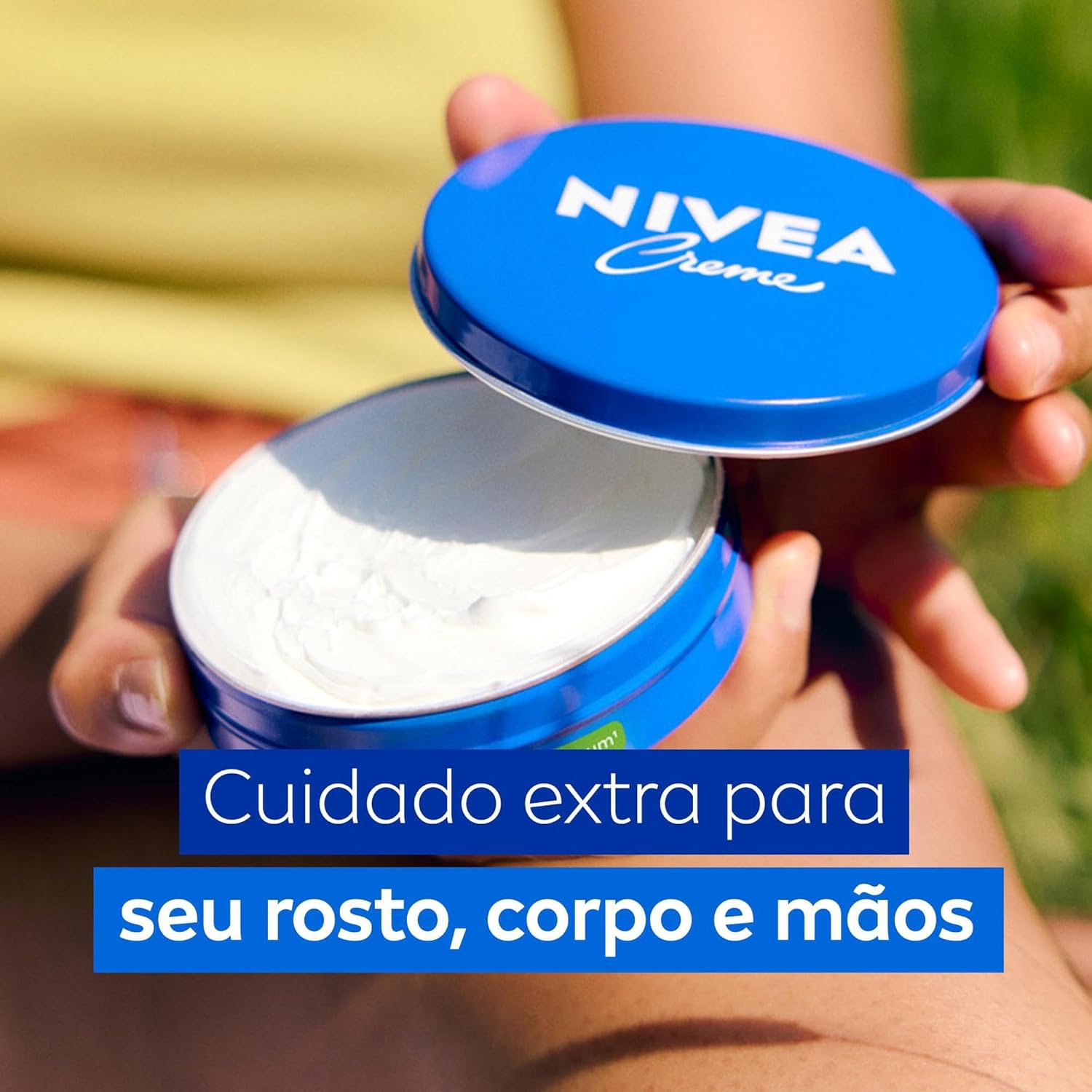 NIVEA Creme Lata – Hidratação profunda para as áreas mais ressecadas como cotovelo, calcanhar, joelho, mãos e pés, também protege do frio e cuida da pele tatuada – 145g na Amazon