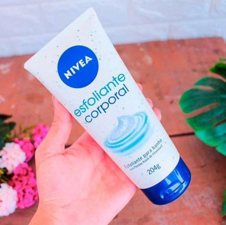 NIVEA Esfoliante Corporal para Banho 200ml – Auxilia na renovação celular, com vitamina E, enriquecido com pérolas azuis, textura cremosa, remove impurezas, proporciona maciez para a pele na Amazon