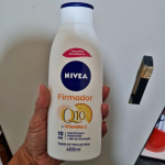 NIVEA Loção Hidratante Firmador Q10 + Vitamina C Todos os Tipos de Pele 400ml – Sua pele com mais firmeza e mais elasticidade em 10 dias, ainda hidratada e cheia de brilho, livre de flacidez na Amazon