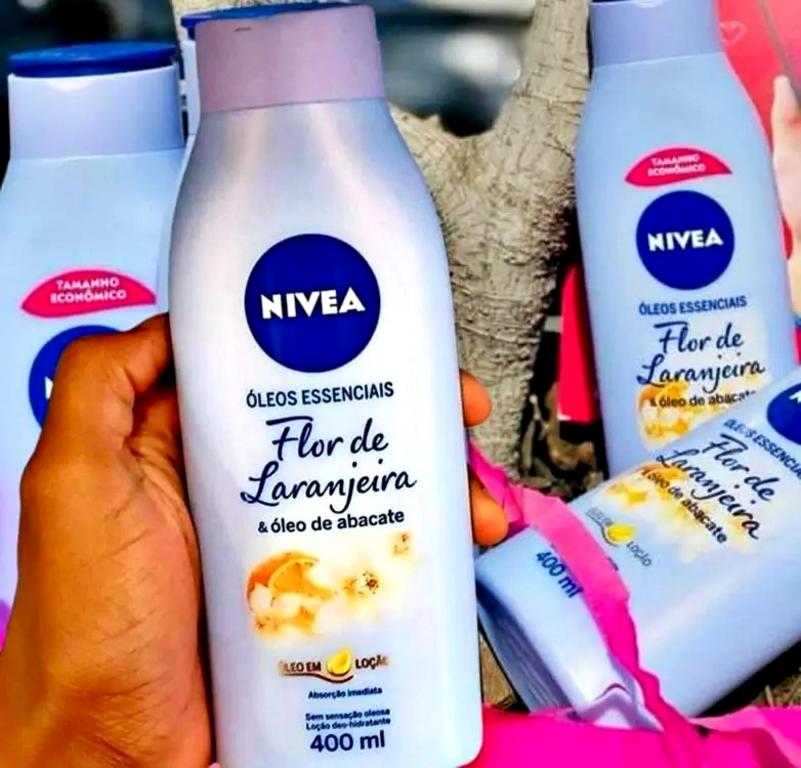 NIVEA Loção Hidratante Óleos Essenciais Flor de Laranjeira & Óleo de Abacate 400ml na Amazon