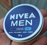 NIVEA MEN Creme Masculino 4 em 1 30g – Hidratação intensa, evita ressecamento, com vitamina E, textura creme, rápida absorção na Amazon
