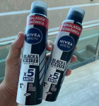 NIVEA MEN Desodorante Antitranspirante Aerossol Invisible Black & White 200ml – Proteção eficaz de 48 horas contra suor e mau odor, elimina 99,9% das bactérias e evita manchas em roupas na Amazon
