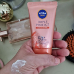 NIVEA SUN Protetor Solar Facial Tripla Proteção Loção Antiacne FPS 50 40ml – Com fórmula ultraleve e alta proteção, esse protetor solar tem triplo combate contra os raios UVA/UVB, radicais livres e luz visível, além de prevenir a oleosidade excessiv