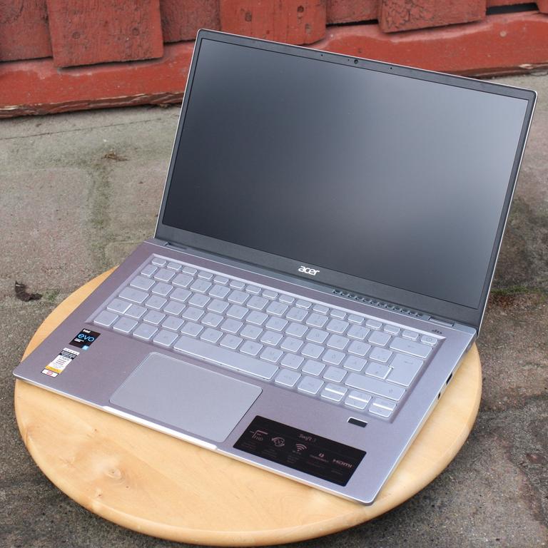 Notebook Acer Swift 3 SF314-511-56UR EVO Ultrafino Intel i5 Windows 11 Home 16GB 512GB SSD 14″ FHD na Amazon