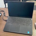 Notebook Dell Inspiron i15-i1100-U10P 15.6″ Full HD Intel Pentium Gold 4GB 128GB SSD Linux Preto na Magazine Luiza