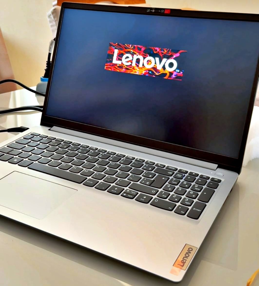 Notebook Lenovo IdeaPad 1i i5-1235U 8GB 256GB 15.6″ W11 82VY0014BR na Amazon