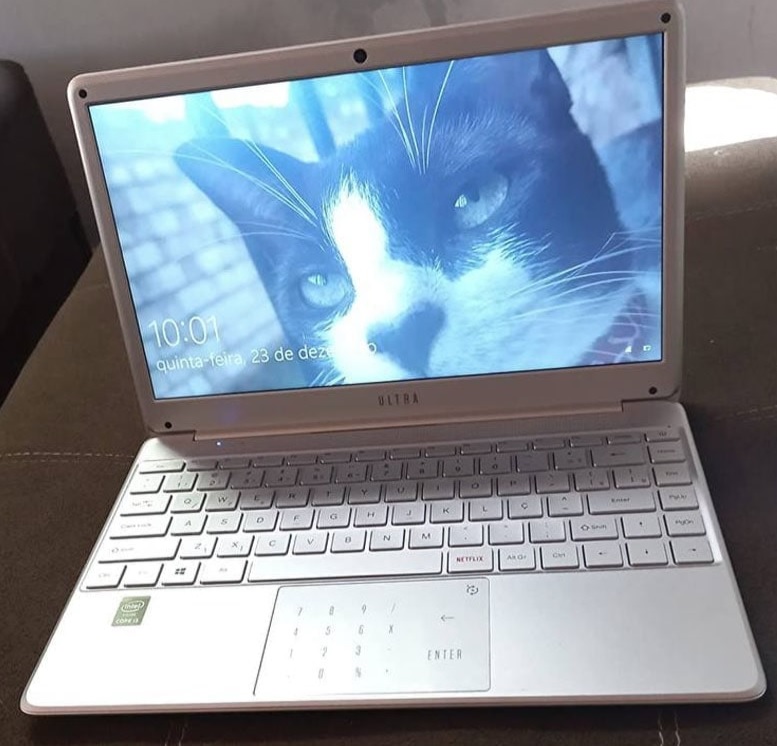 Notebook Ultra, Processador Intel Core i3, Memória 4GB RAM, 1TB HDD, Linux, 14,1 Pol. Full HD, Prata – UB422 na Amazon