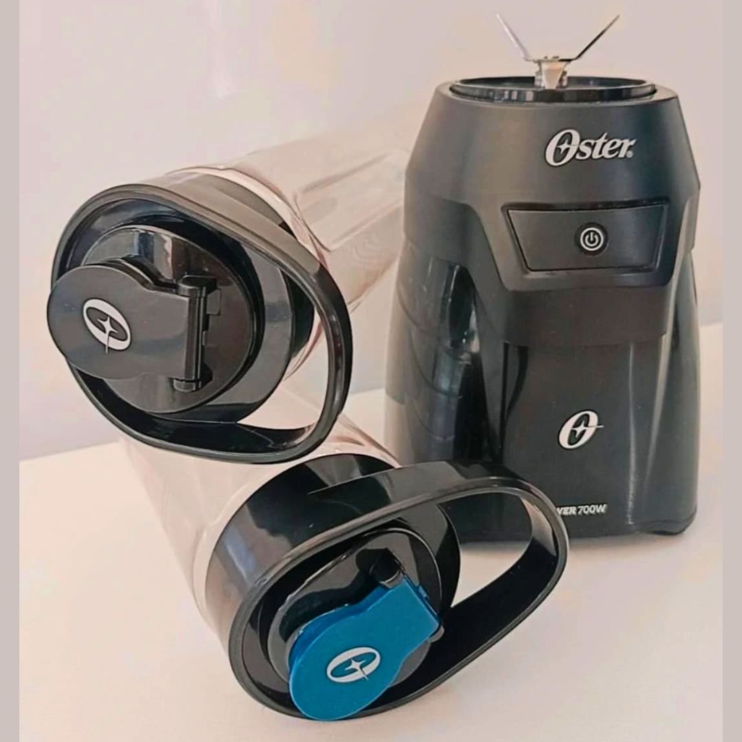 Oster Blender Power com 2 Jarras To Go na Amazon