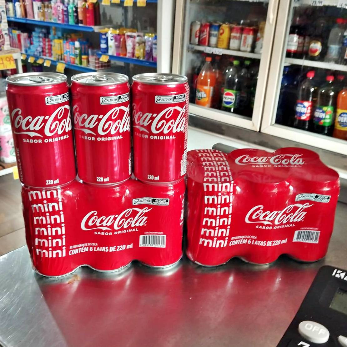Pack de Coca-Cola lata 220ml 6 unidades na Amazon