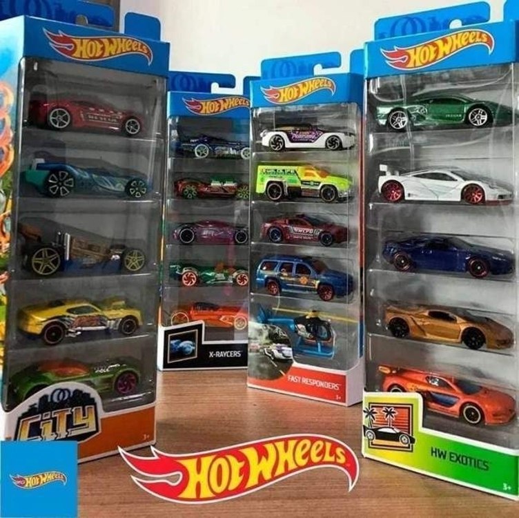 Pacote 5 Carros Sortidos, Hot Wheels, Mattel, Multicor – não é possível escolher as cores na Amazon