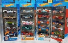 Pacote 5 Carros Sortidos, Hot Wheels, Mattel - não é possível escolher as cores na Amazon