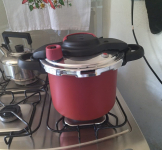 Panela de Pressão Rochedo Antiaderente Vermelho 4,5L Fechamento Externo Clipso na Magazine Luiza