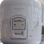 Panela Elétrica de Arroz Britânia PA10 700W – 10 Xícaras na Magazine Luiza