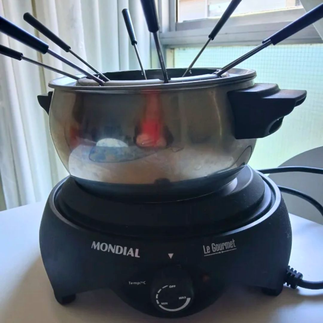 Panela Elétrica de Fondue, Mondial, Preto/Prata, 1200W, 110V – FD-02 na Amazon