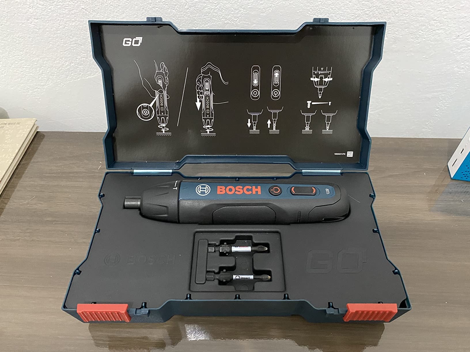 Parafusadeira a Bateria Bosch Go 3,6V BIVOLT com 2 bits na Amazon