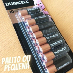Pilha Alcalina AA Pequena DURACELL Com 16 Unidades na Amazon