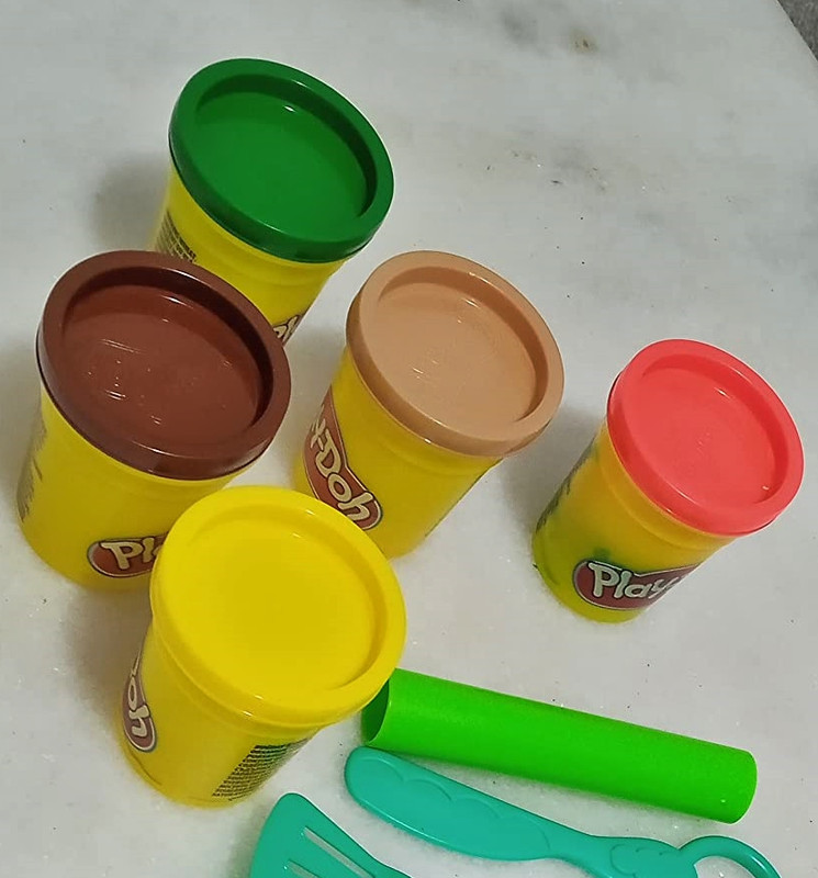 Play-Doh Conjunto de Massinha Festa Do Hamburguer kit com 5 potes de massa de modelar e acessórios, para crianças acima de 3 anos na Amazon