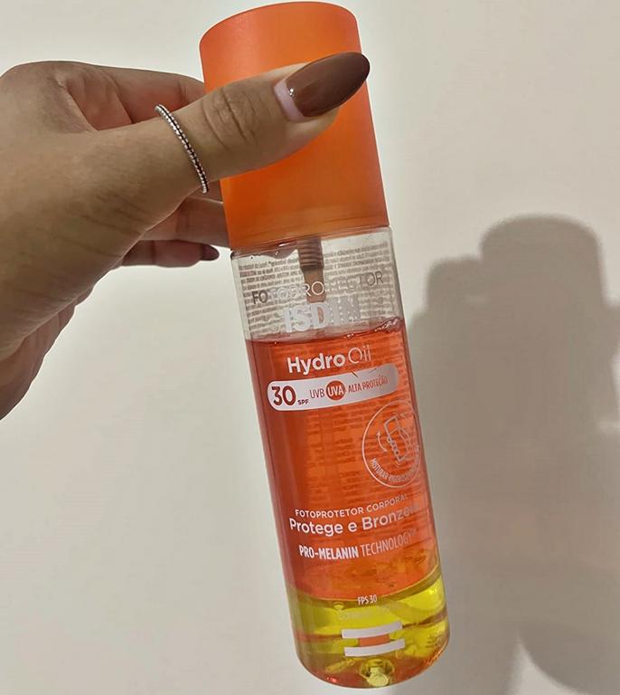 Protetor Solar Corporal e Bronzeador ISDIN HydroOil FPS 30 – 200ml na Amazon