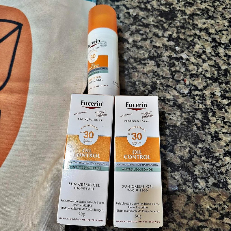 Protetor Solar Eucerin Sun Oil Control FPS30 52g na Amazon