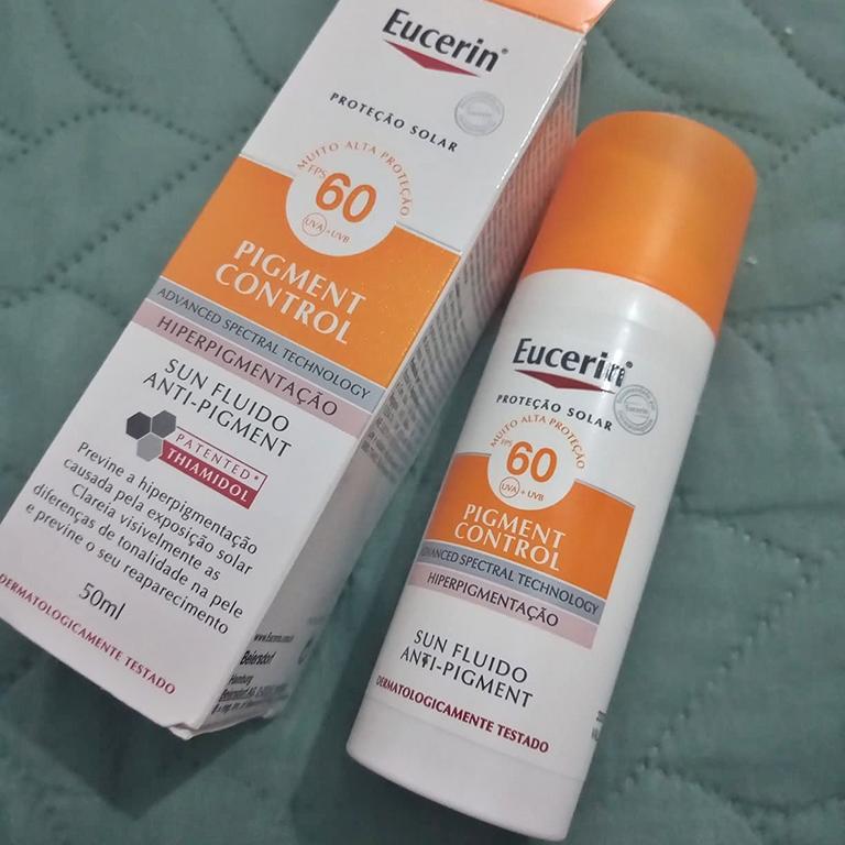 Protetor Solar Facial Eucerin – Sun Gel-Creme Oil Control FPS 60 50g na Amazon