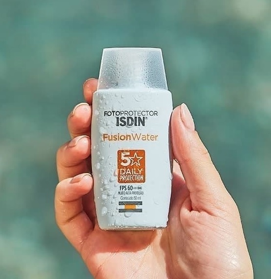 Protetor Solar Facial Isdin Fusion Water 5 Stars Fps 60-30Ml, Isdin BR SC na Amazon