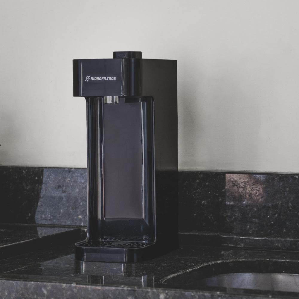 Purificador de Água Facile com Refil C3 Elimina Cloro, Odores e Sabores Cor Preto Hidrofiltros na Amazon