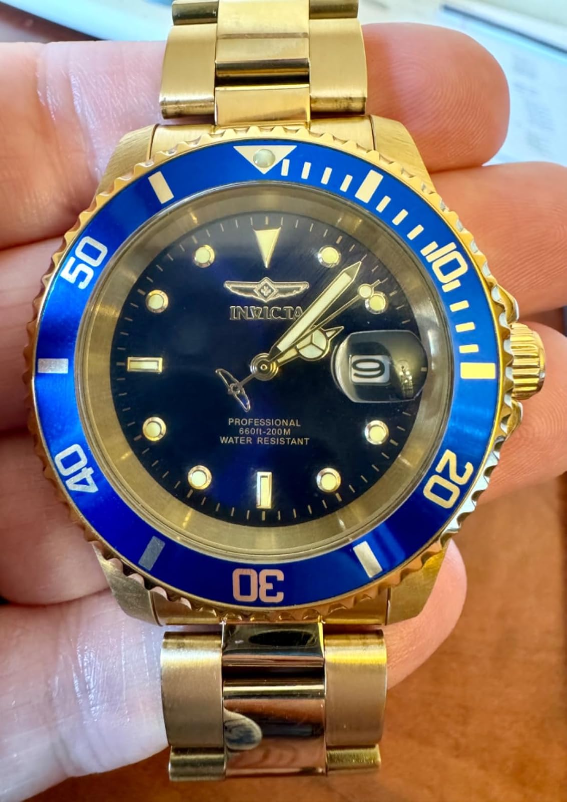 Relógio Invicta Pro Diver com pulseira de aço inoxidável, Dourado/azul, 26974 na Amazon
