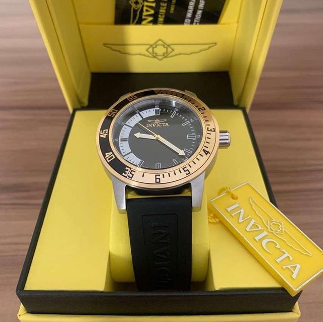 Relógio masculino Invicta Specialty 34097, preto na Amazon