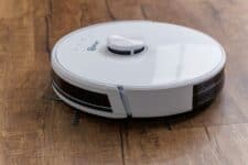 Robô Aspirador e Passa Pano KaBuM! Smart 700, Branco - KBSF006 na KaBuM!