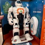 Robô Inteligente Zig Ensina Inglês 25 Funções – Polibrinq na Amazon