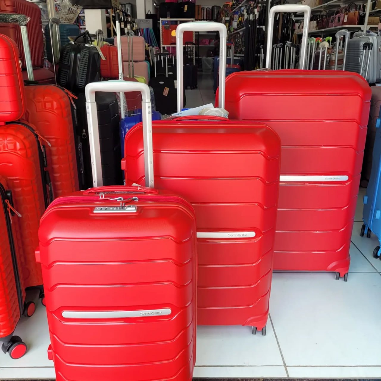Samsonite Mala de Viagem Octolite Vermelha Grande Expansível na Amazon
