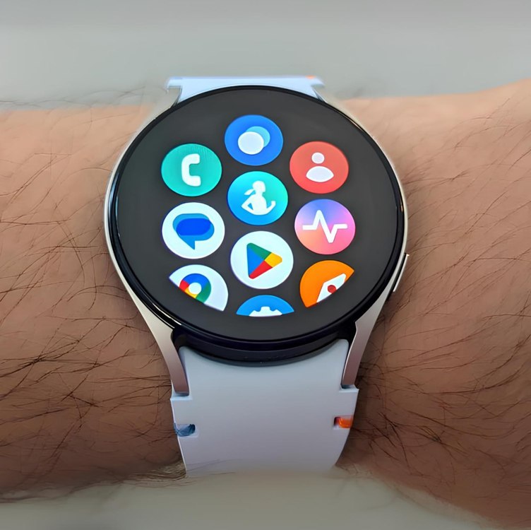 Samsung Galaxy Watch FE 40mm Bluetooth Display de 1.19″, Tela Super AMOLED Azul na Amazon