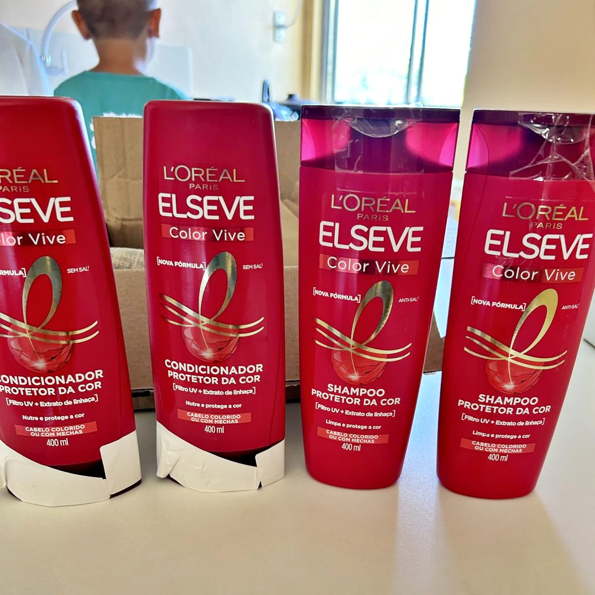Shampoo L’Oréal Paris Elseve Colorvive, 400ml na Amazon