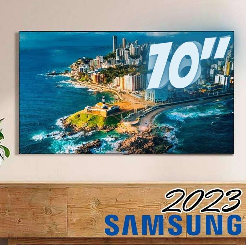 Smart TV Samsung 70” 4K Wi-Fi Crystal UHD Comando de Voz UN70CU7700GXZD na Gazin