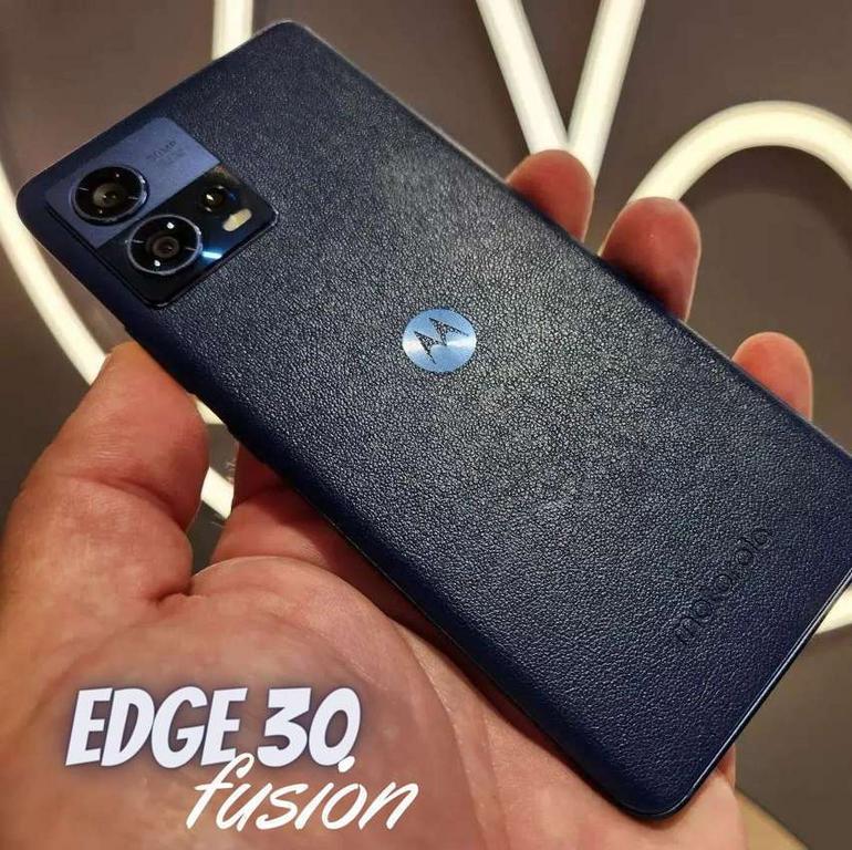 Smartphone Motorola Edge 30 Fusion 5G 256GB 8GB RAM Tela de 6.6″ Câmera Traseira Tripla Android 12 Processador Snapdragon 888+5G na Casas Bahia