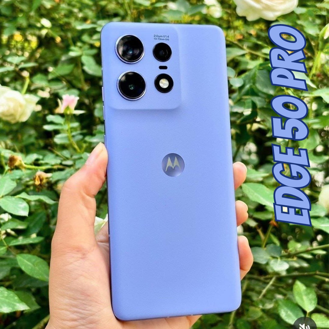 Smartphone Motorola Edge 50 Pro 5G 256GB 24GB Ram Boost 50MP Ultra-Pixel AI Camera IP68 NFC – Lilac – Silicon Leather na Amazon