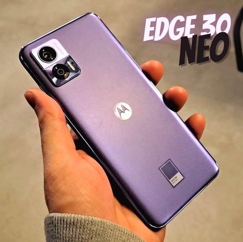 Smartphone Motorola Moto Edge 30 Neo 256GB 8GB RAM 6.3” Câm.Dupla + Selfie 32MP – Very Peri na Compra Certa