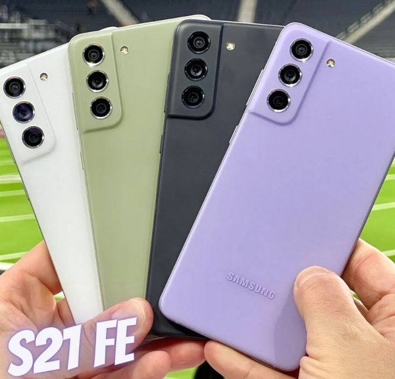 Smartphone Samsung Galaxy S21 FE 5G 256GB, 8GB RAM, Tela Infinita de 6.4”, Câmera Traseira Tripla, Android 11 e Processador Octa-Core na Casas Bahia