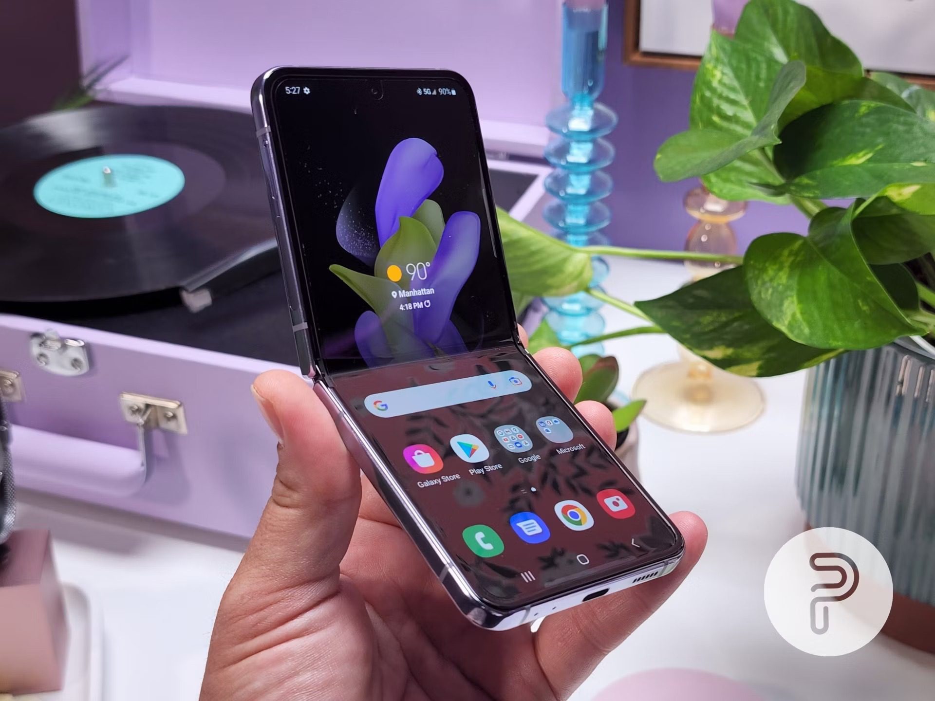 Smartphone Samsung Galaxy Z Flip4 128GB – 5G Octa-Core 8GB RAM Câm. Dupla + Selfie 10MP na Magazine Luiza