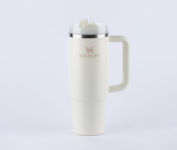 Stanley Copo Quencher 2.0 | 887 ml na Amazon