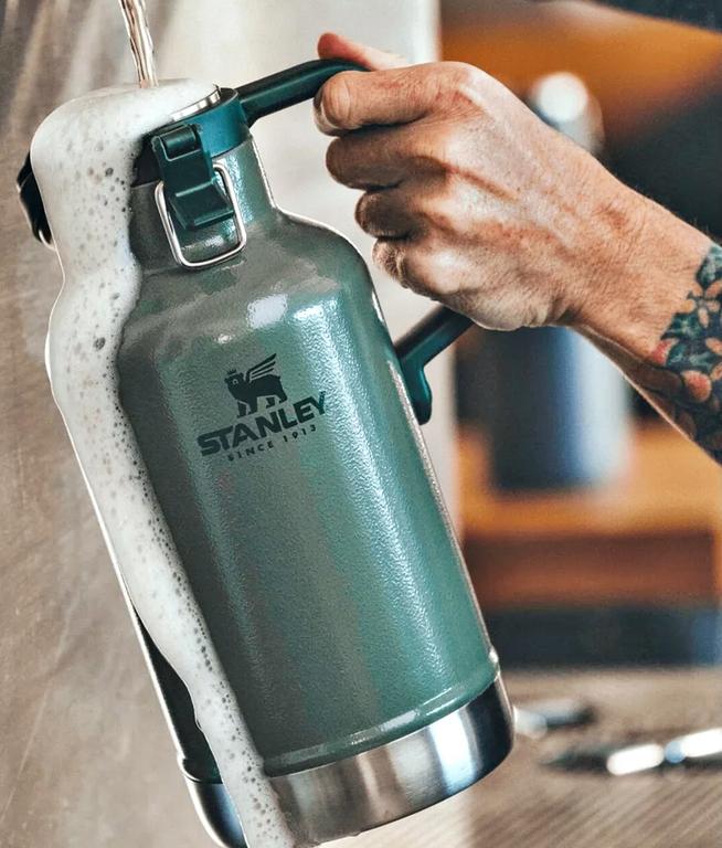 Stanley Growler Térmico Classic Hammertone-Green | 1.9L na Amazon