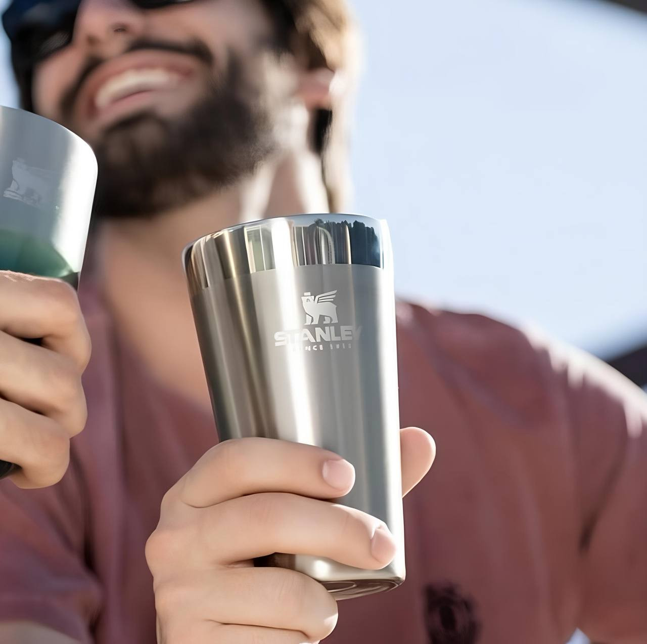 Stanley – Copo de cerveja isolado, copo empilhável Stay Chill de 473 ml, para bebidas quentes ou frias, Stainless Steel na Amazon