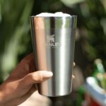 Stanley – Copo de cerveja isolado, copo empilhável Stay Chill de 473 ml, para bebidas quentes ou frias, Stainless Steel na Amazon