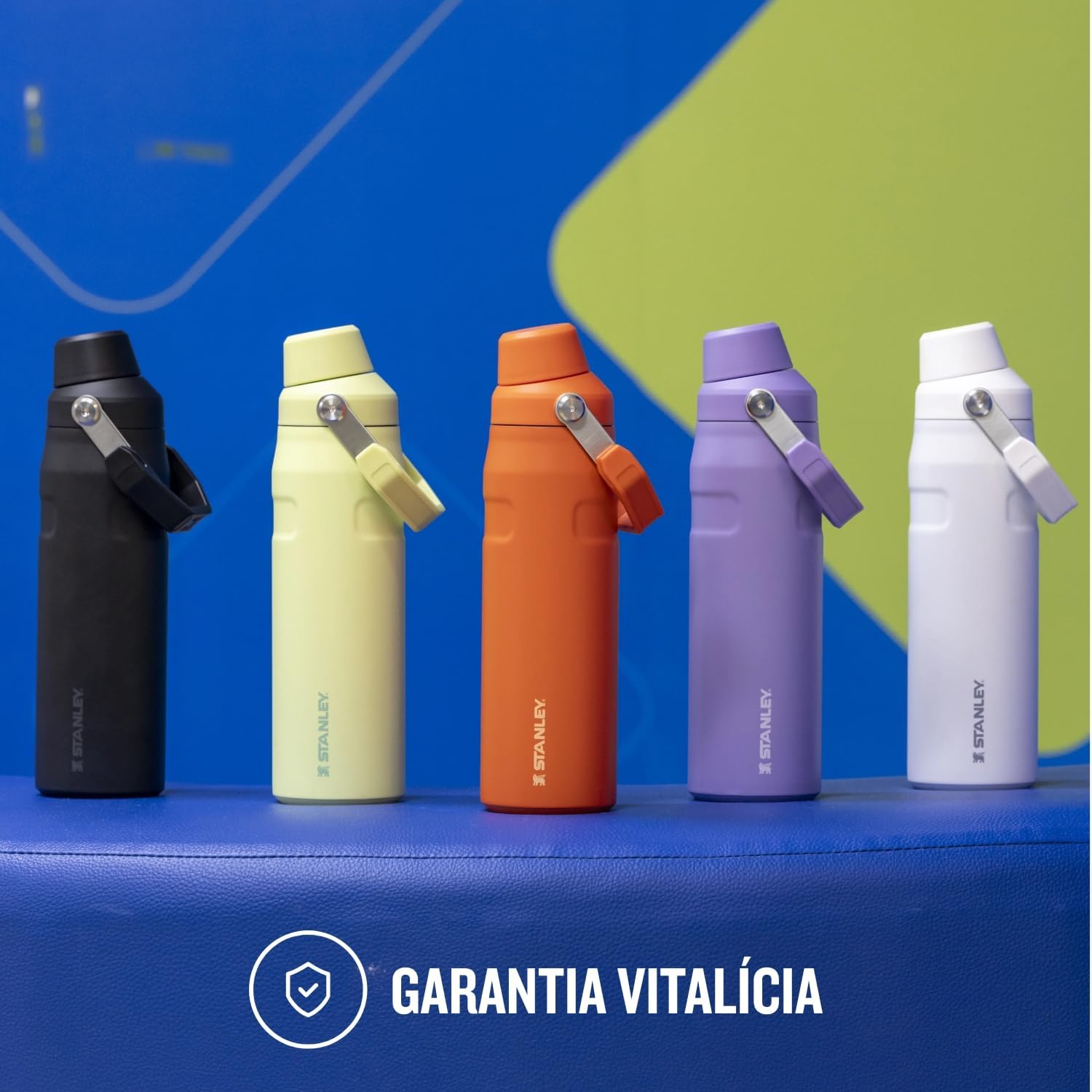 Stanley – Garrafa de Água Aerolight com Tampa Fast Flow, Garrafa Térmica a Vácuo para Bebidas Frias, Aço Inoxidável Leve, 1,1 L na Amazon