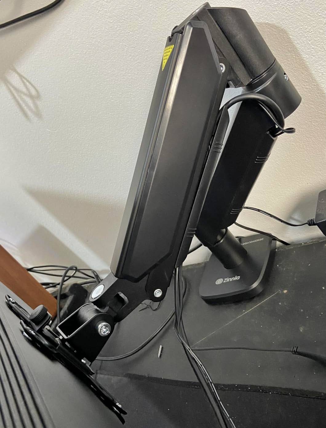 Suporte Articulado Para Monitor Zinnia Nimbo 110 | Com Pistão a Gás | 13 a 32 Polegadas | Preto | ZNO-ZNNBO110-BK01 na Amazon