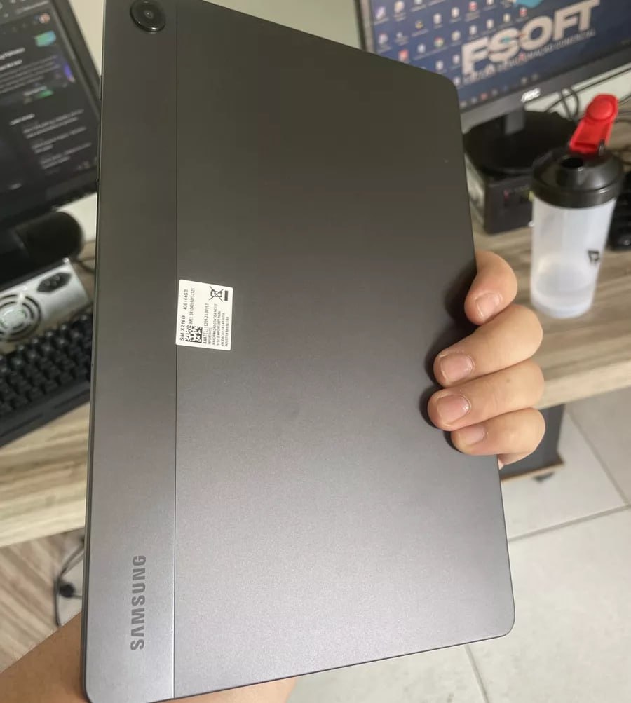 Tablet Samsung Galaxy Tab A9+, 64GB, 4GB RAM, Tela Imersiva de 11″ 90Hz, Camera Traseira 8MP, WiFi, Android 14, Grafite – SM-X210NZAAZTO na Magazine Luiza