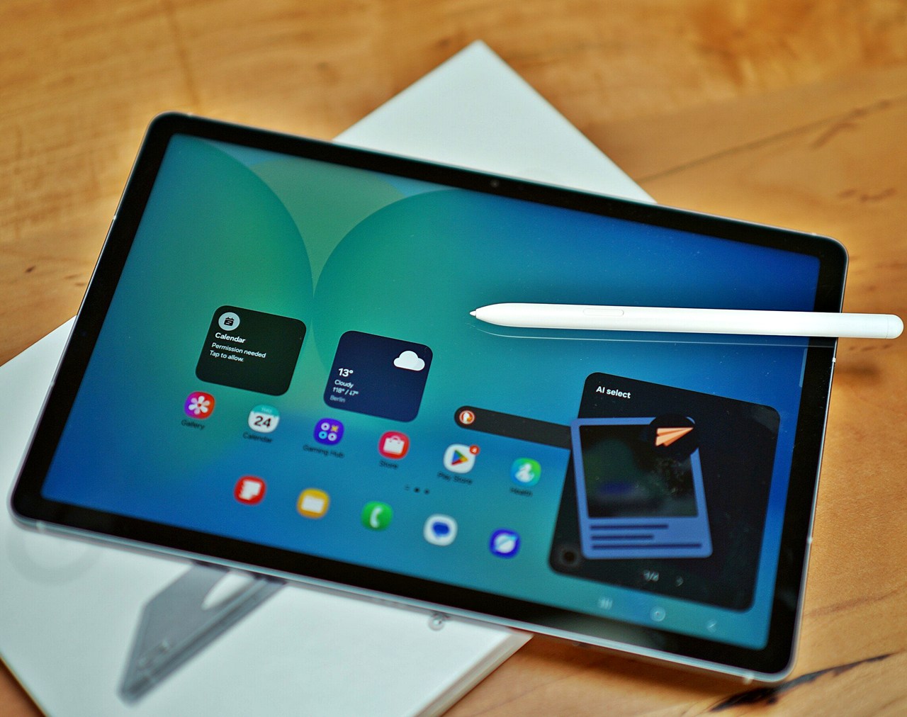 Tablet Samsung Galaxy Tab S10 FE, Azul, 10.9″, Wifi, 128GB, 8GB RAM, Camera Traseira de 13MP, Câmera Frontal de 12MP Ultra Wide, Wifi 6, IP68, Android 15 na Amazon