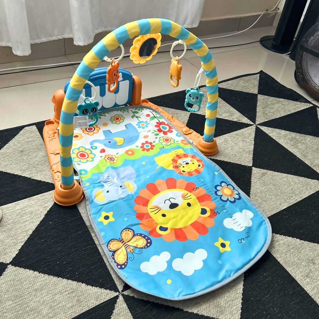 TAPETE DE ATIVIDADES GINÁSIO PARA BEBÊS COM PIANO MUSICAL BIBI JOY (Leão) na Amazon
